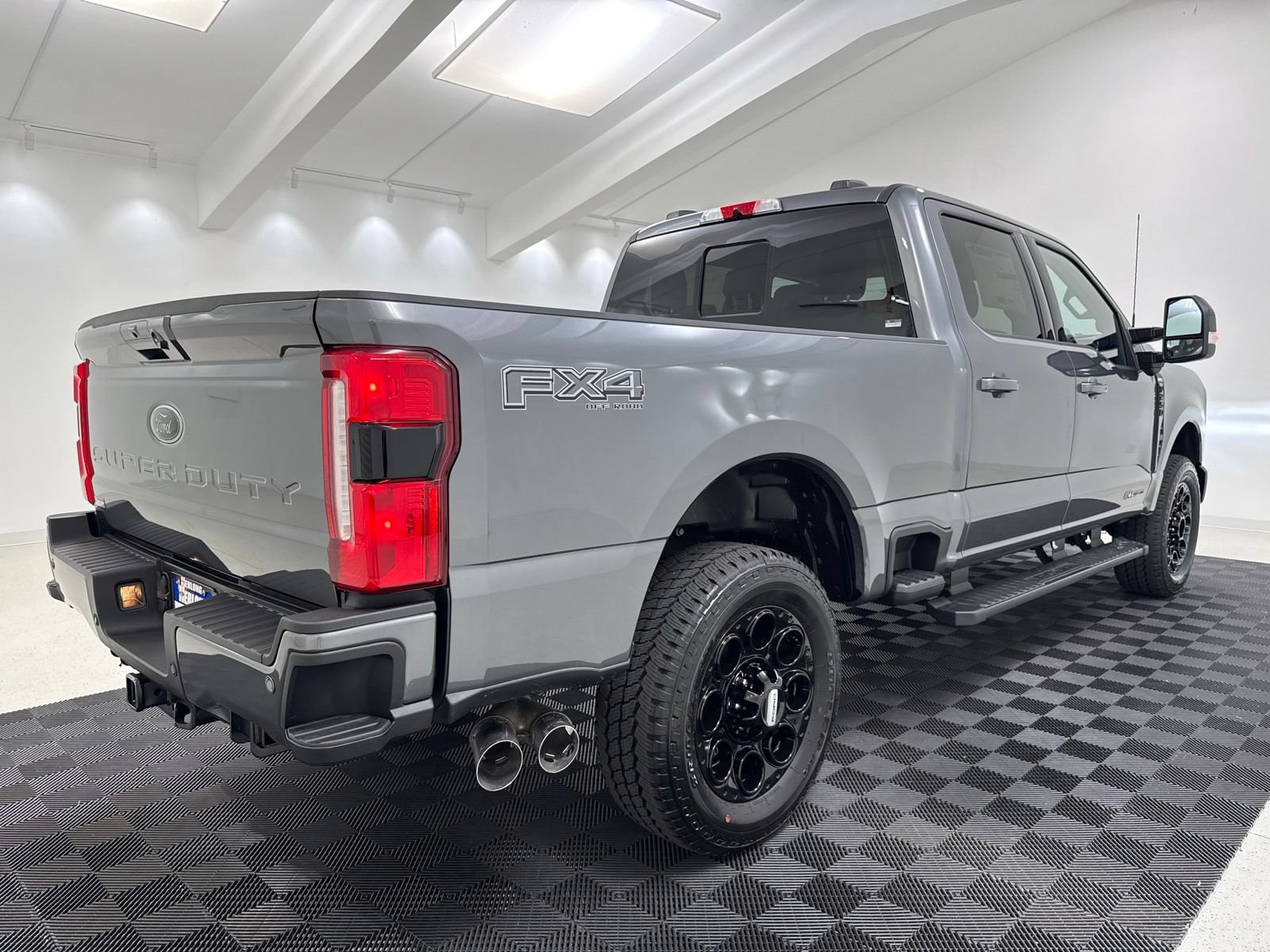 New 2026 Ford F250 Lariat w/ Black Appearance Package AWD/4WD image 7