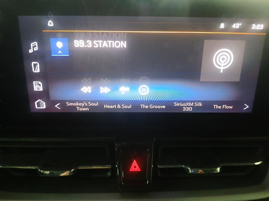 Used 2025 Chevrolet TrailBlazer LT w/ Driver Confidence Package image 15