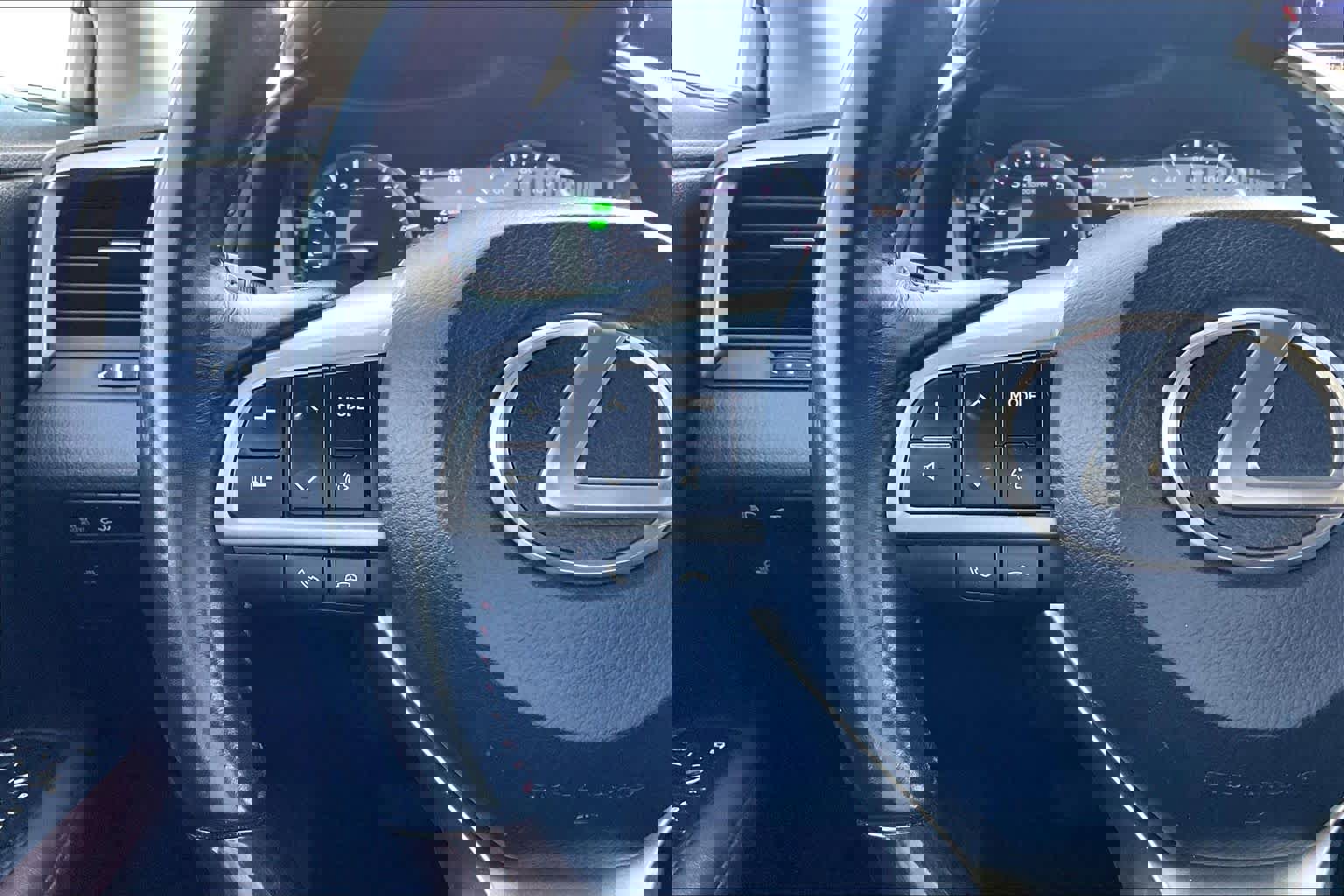 Used 2018 Lexus RX 350L image 22