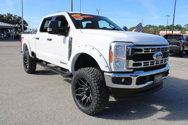 Used 2024 Ford F250 XLT w/ FX4 Off-Road Package image 15