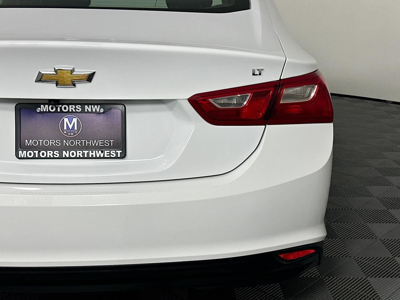 Used 2023 Chevrolet Malibu LT image 12