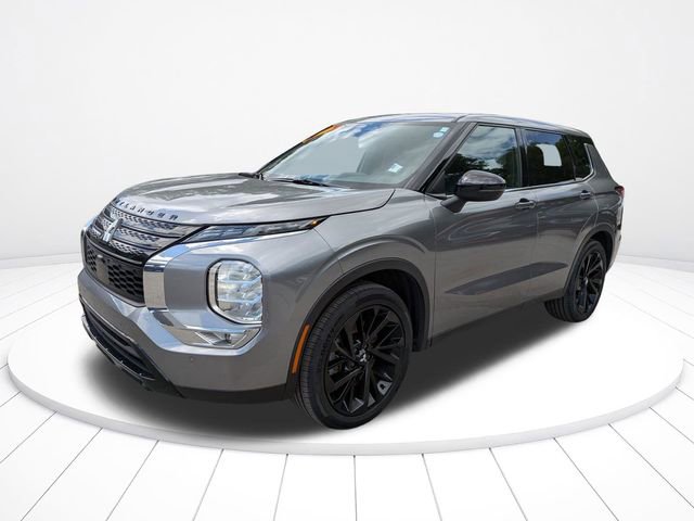 Used 2022 Mitsubishi Outlander SEL Black Edition image 8