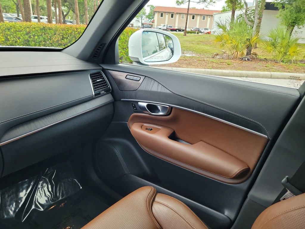 Used 2021 Volvo XC90 T6 Inscription w/ Protection Package Premier image 20