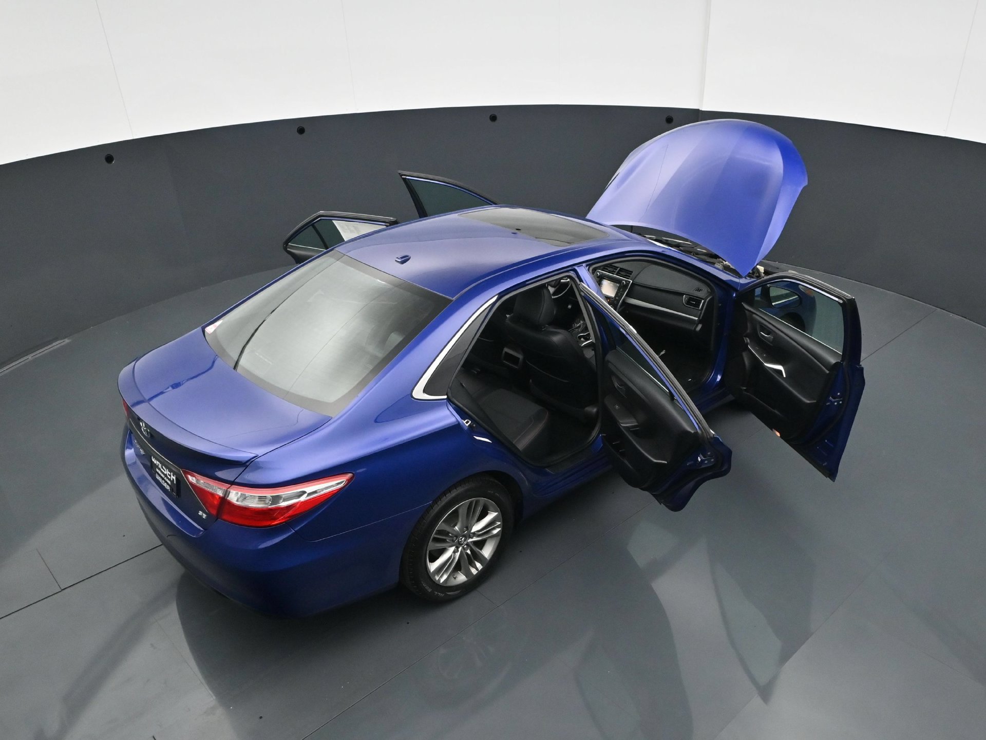 Used 2016 Toyota Camry SE w/ Moonroof Package FWD image 48