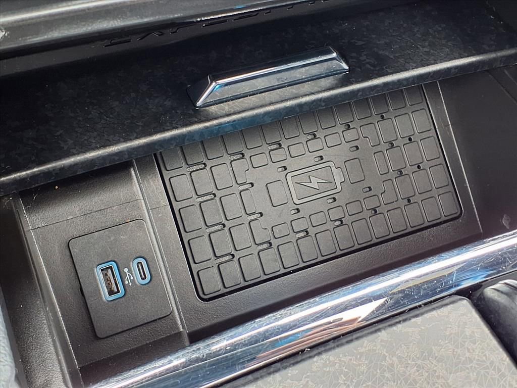 Used 2024 Ford Expedition Limited image 11