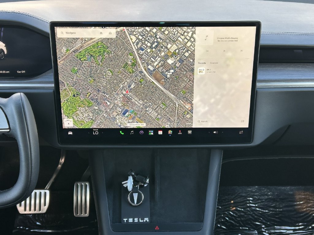 Used 2023 Tesla Model X AWD/4WD image 16