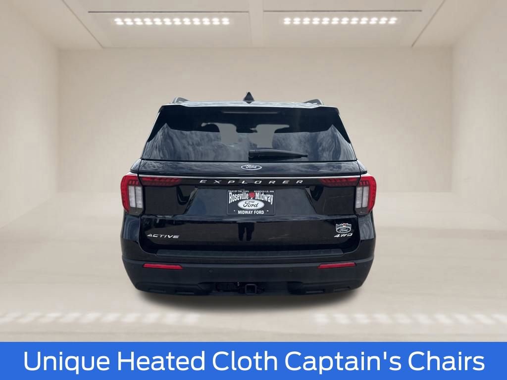 Used 2025 Ford Explorer Active AWD/4WD image 7