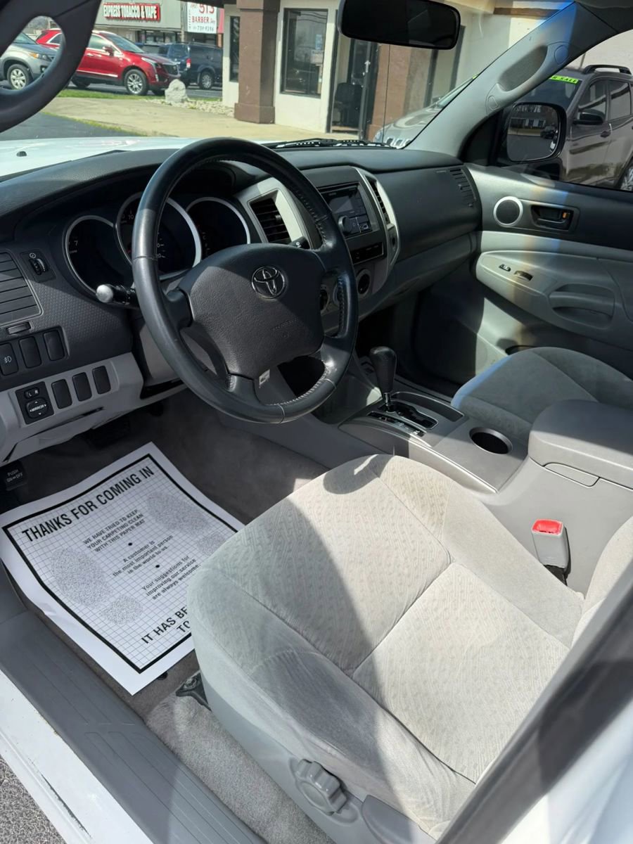 Used 2007 Toyota Tacoma PreRunner RWD image 11