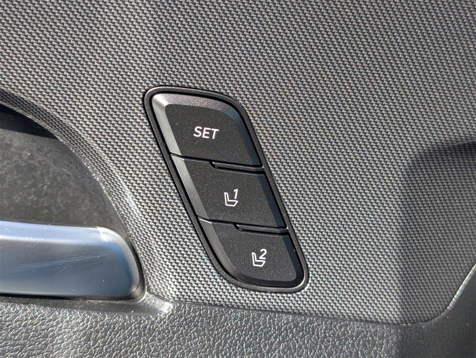 Used 2023 Hyundai Santa Fe Limited image 29