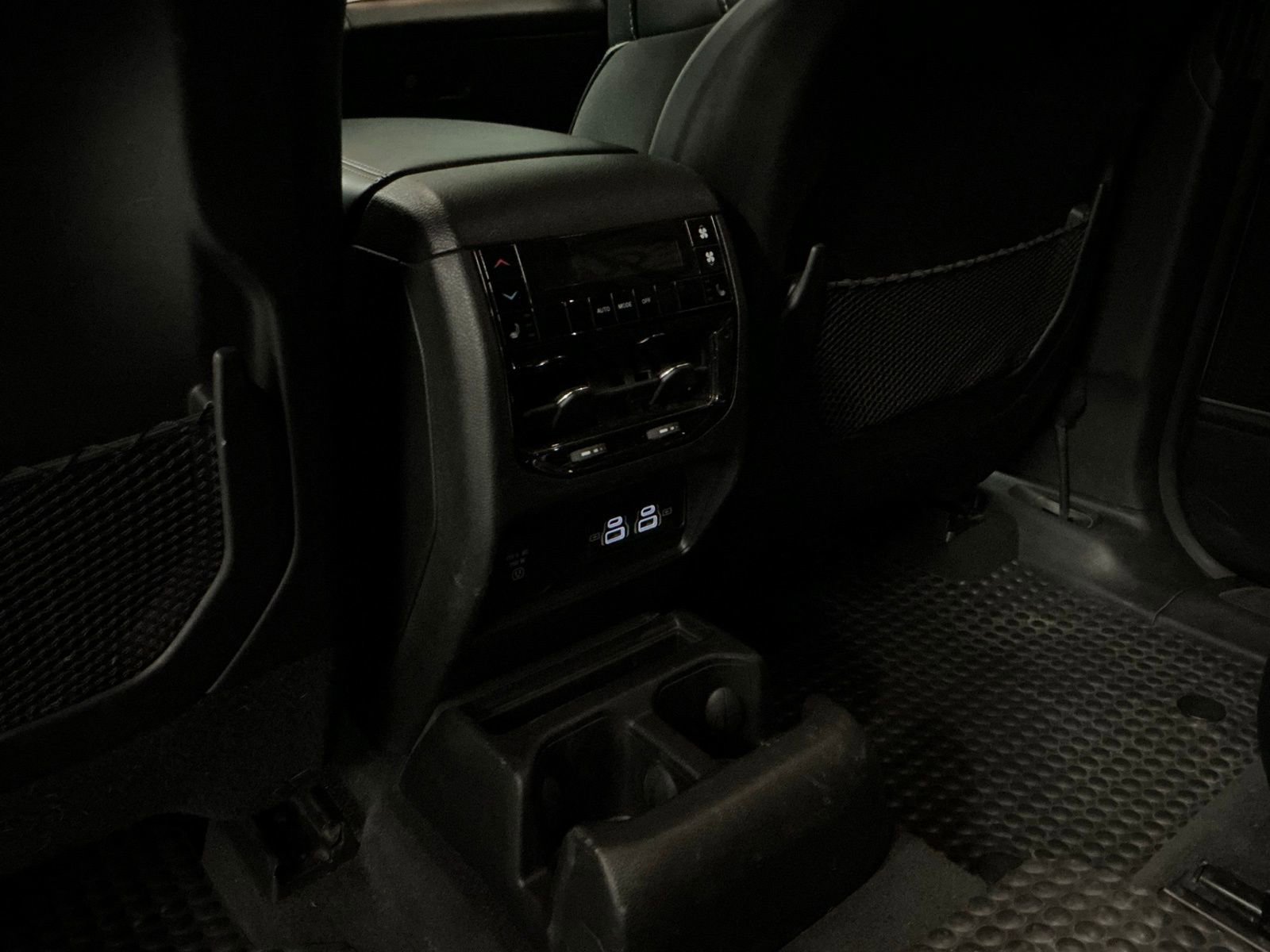 Used 2021 Jeep Grand Cherokee L Limited w/ MOPAR Finishing Package image 19