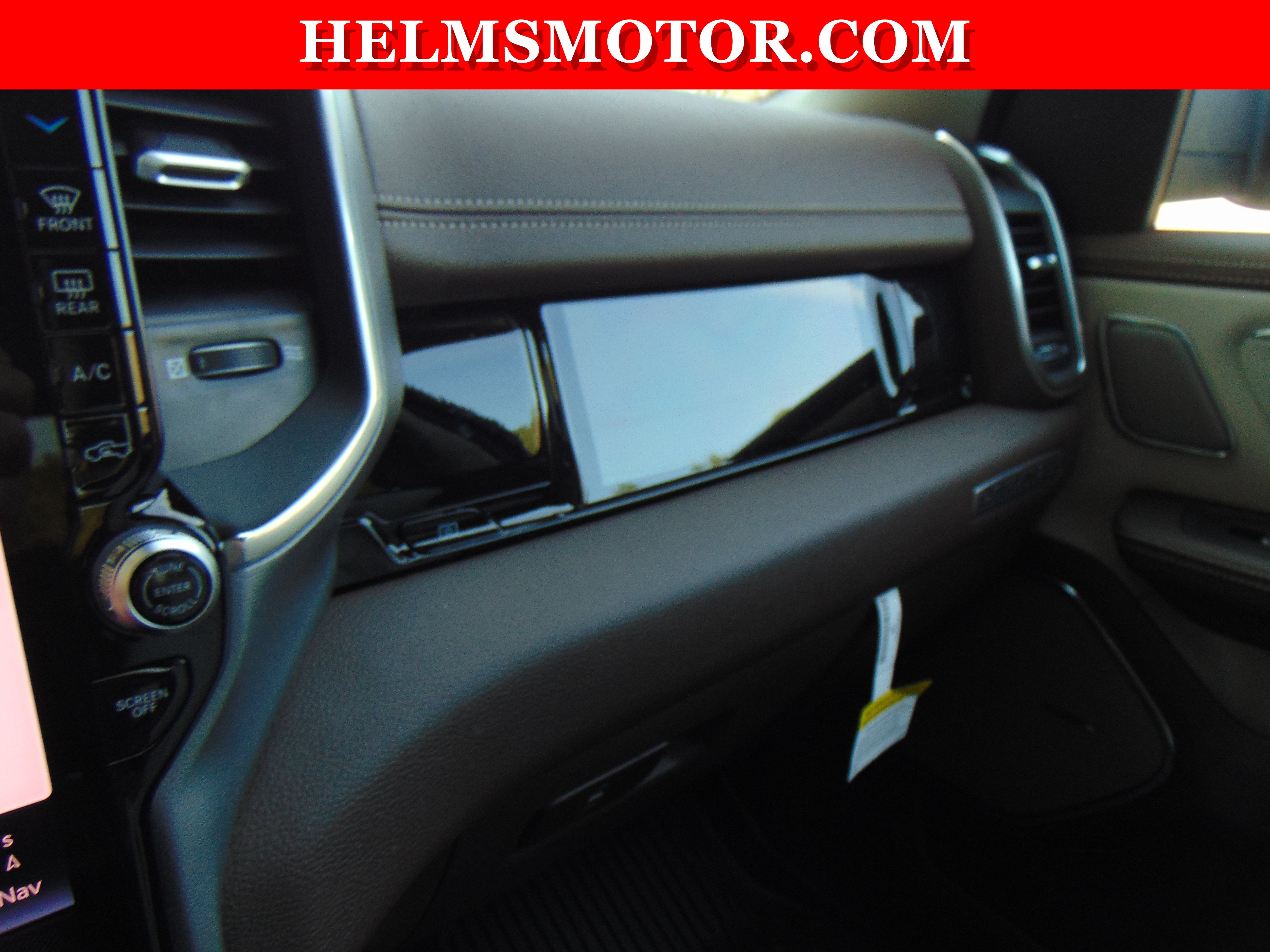 New 2026 RAM 1500 Laramie AWD/4WD image 41
