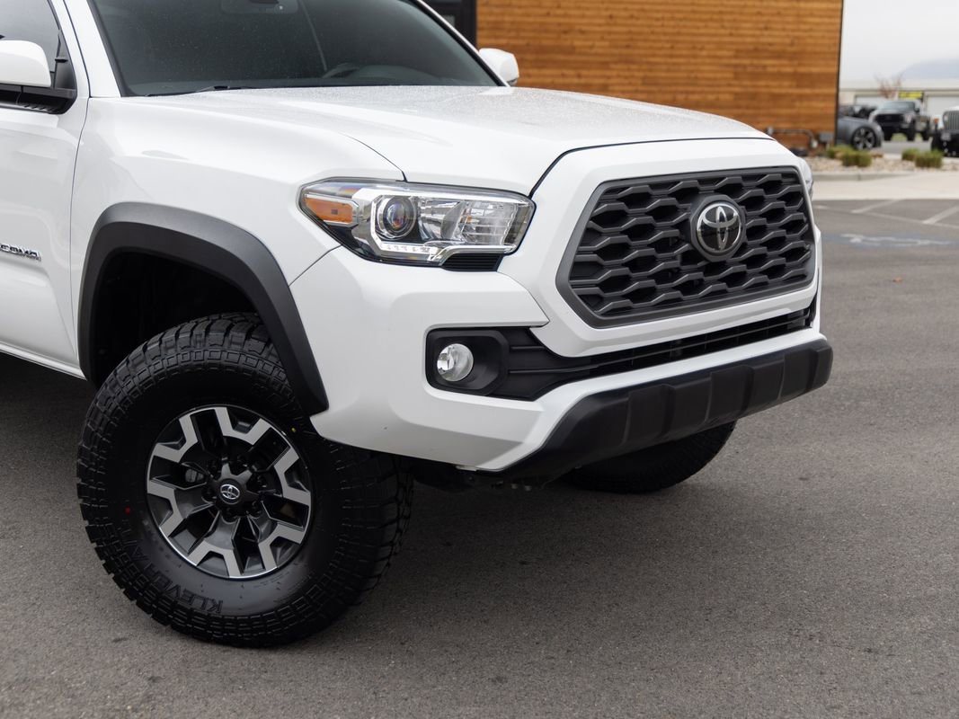 Used 2023 Toyota Tacoma TRD Off-Road w/ Technology Package image 7