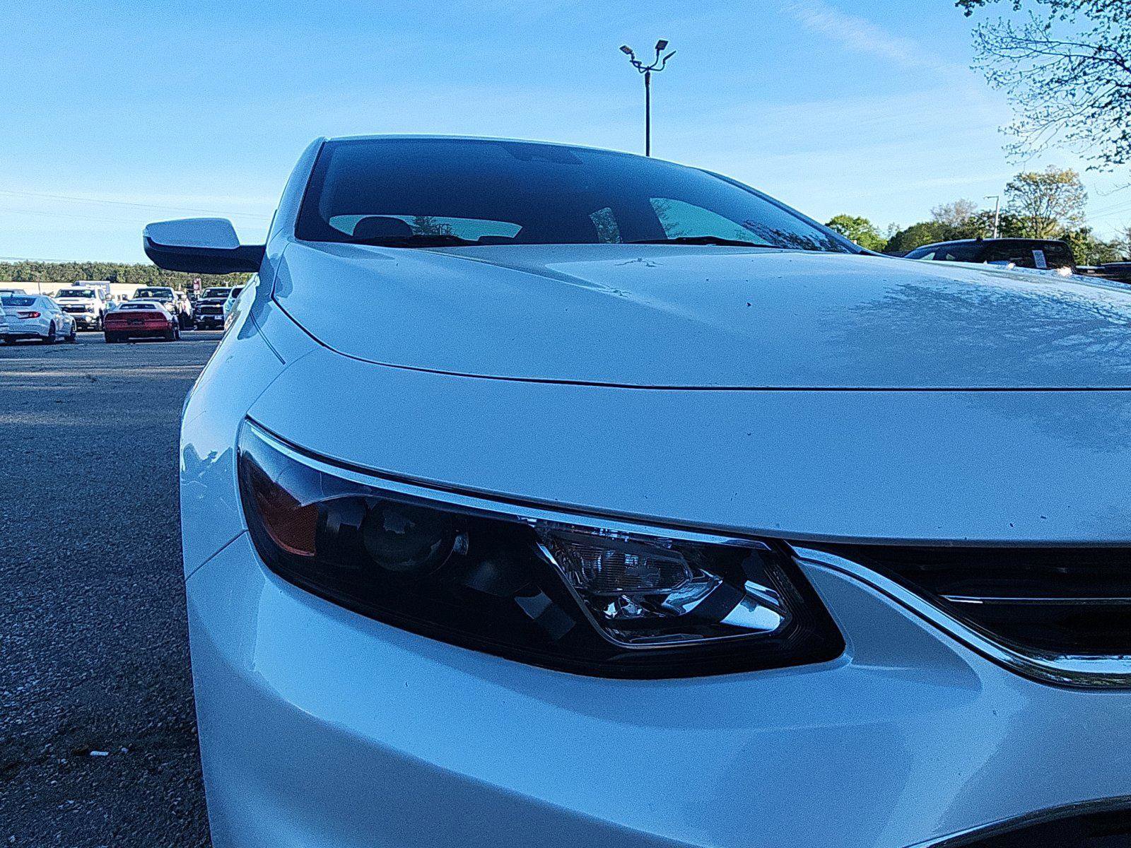 Used 2016 Chevrolet Malibu LT FWD image 9
