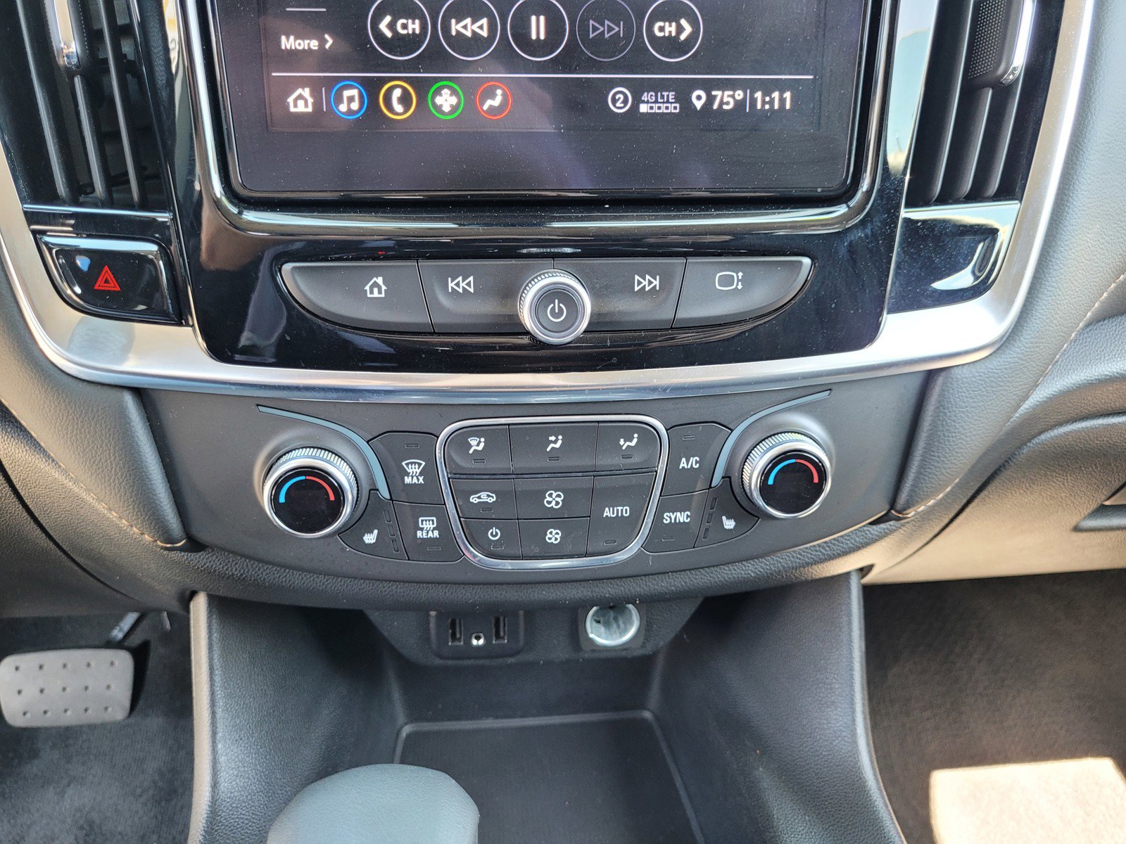 Used 2021 Chevrolet Traverse LT image 19