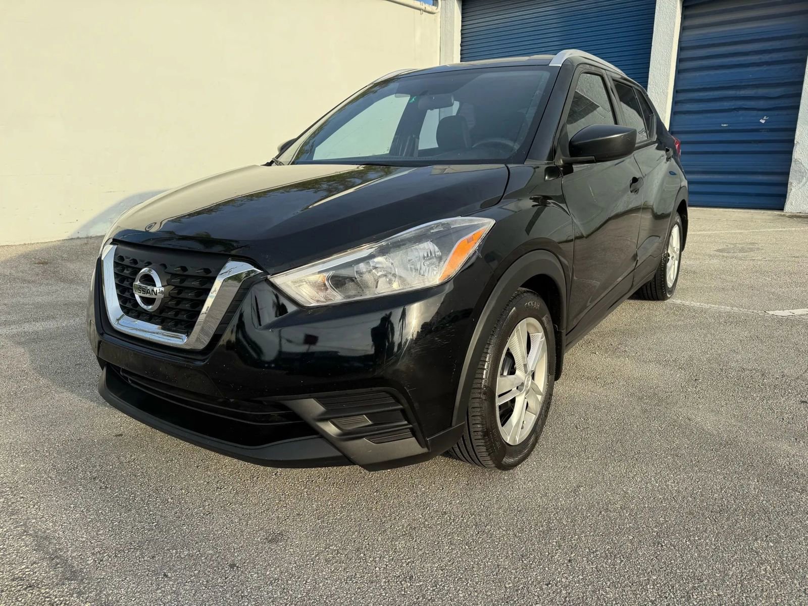 Used 2019 Nissan Kicks S image 1