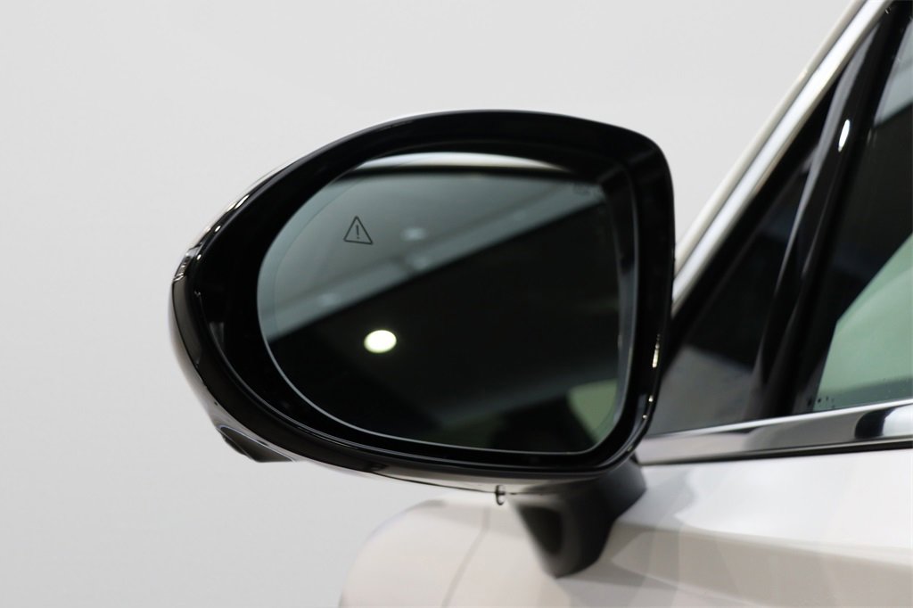 New 2026 Genesis GV70 2.5T Advanced image 4