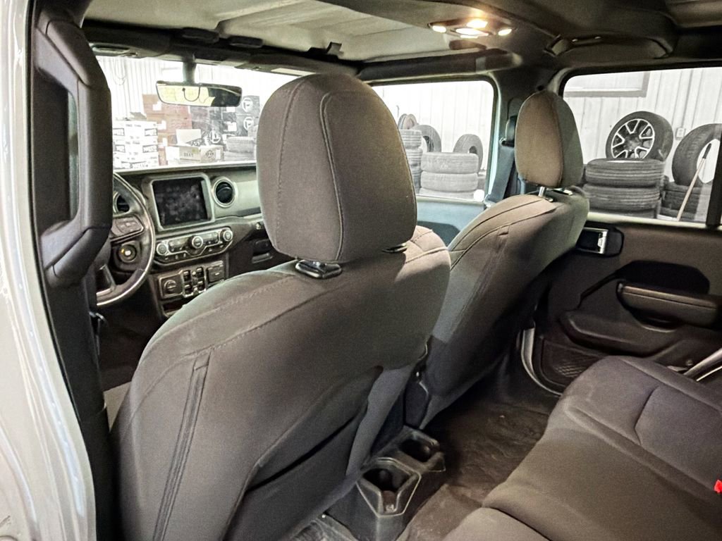 Used 2023 Jeep Wrangler Willys image 9