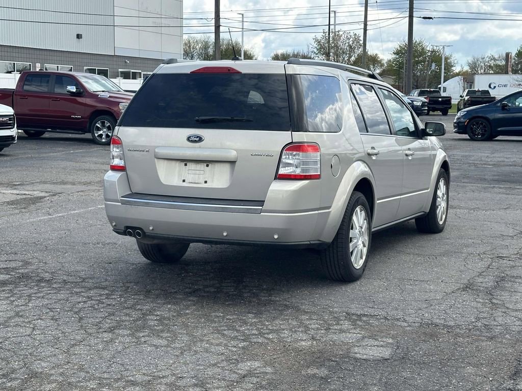 Used 2009 Ford Taurus X Limited FWD image 4