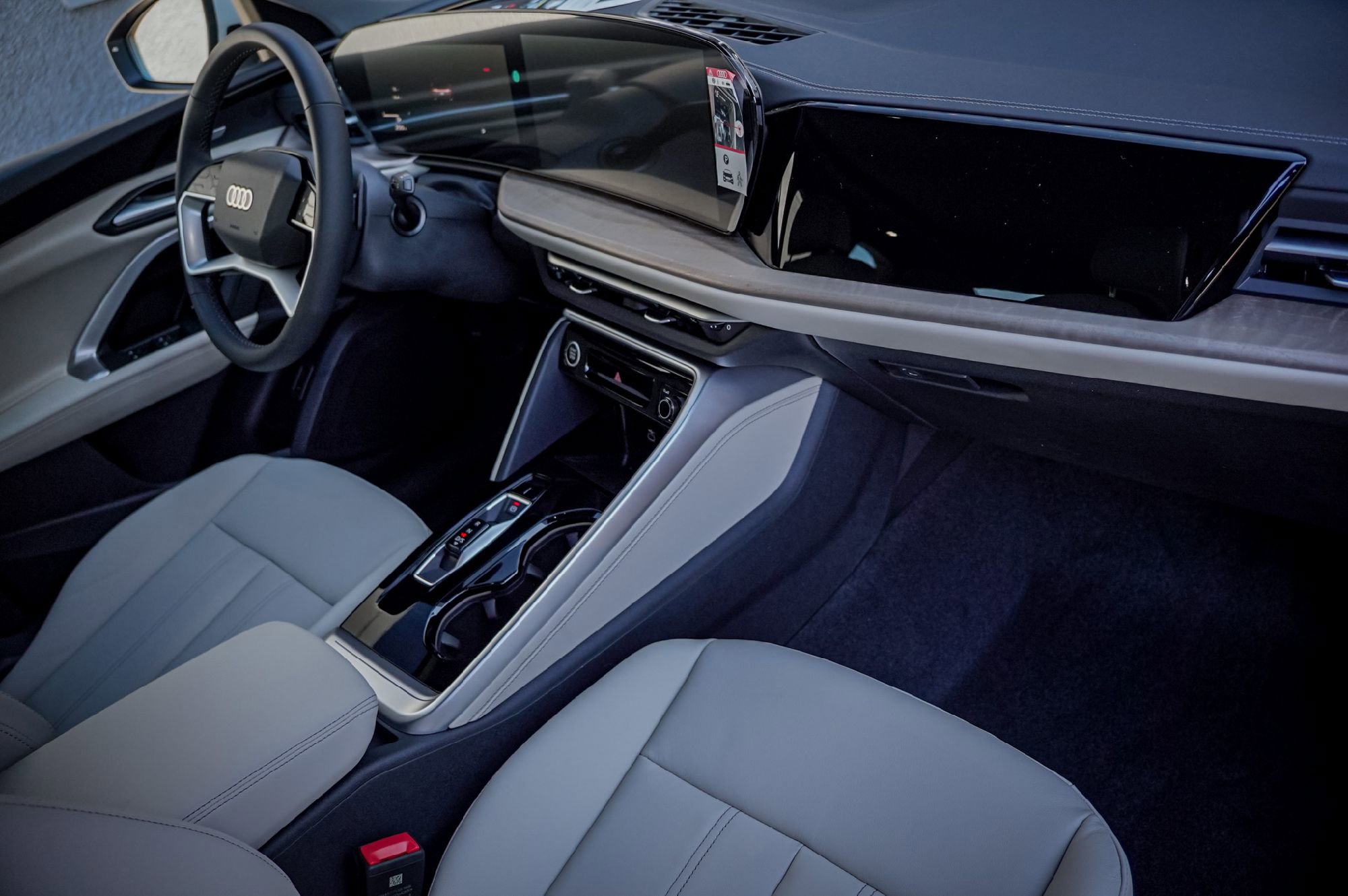 New 2025 Audi Q5 Premium Plus image 28