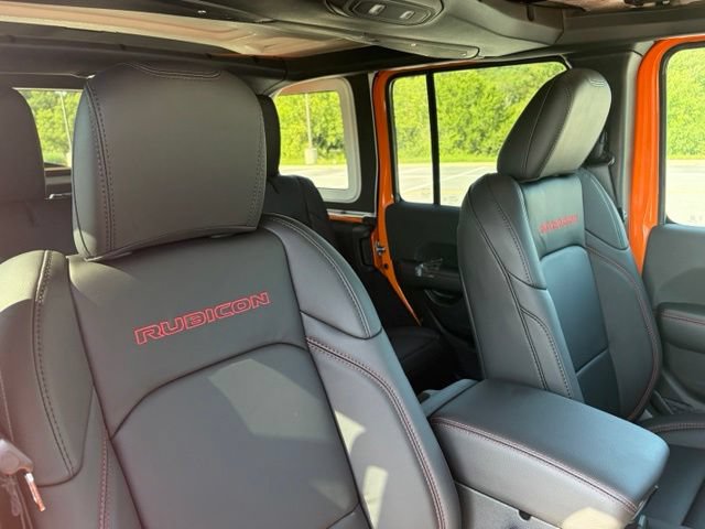New 2026 Jeep Wrangler Unlimited Rubicon w/ Safety Group AWD/4WD image 32