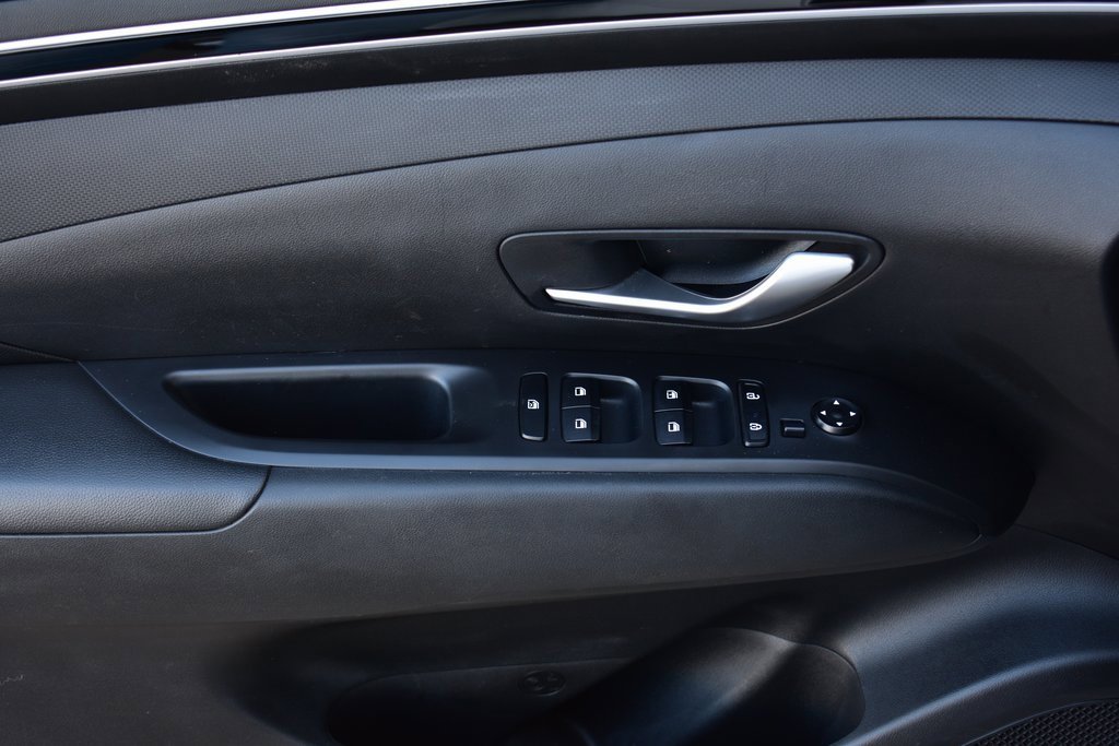 Used 2024 Hyundai Tucson SE image 13