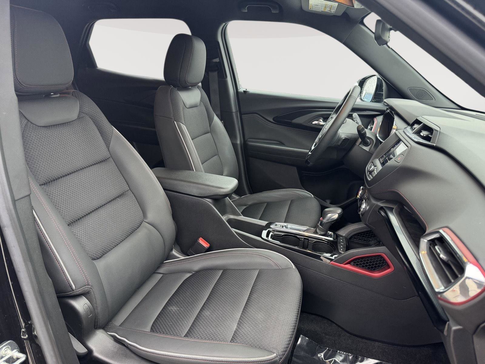 Used 2023 Chevrolet TrailBlazer RS image 11
