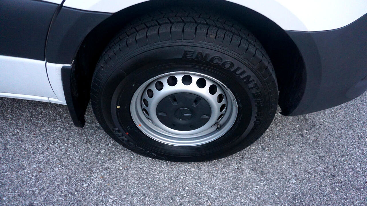 Used 2023 Mercedes-Benz Sprinter 2500 image 12