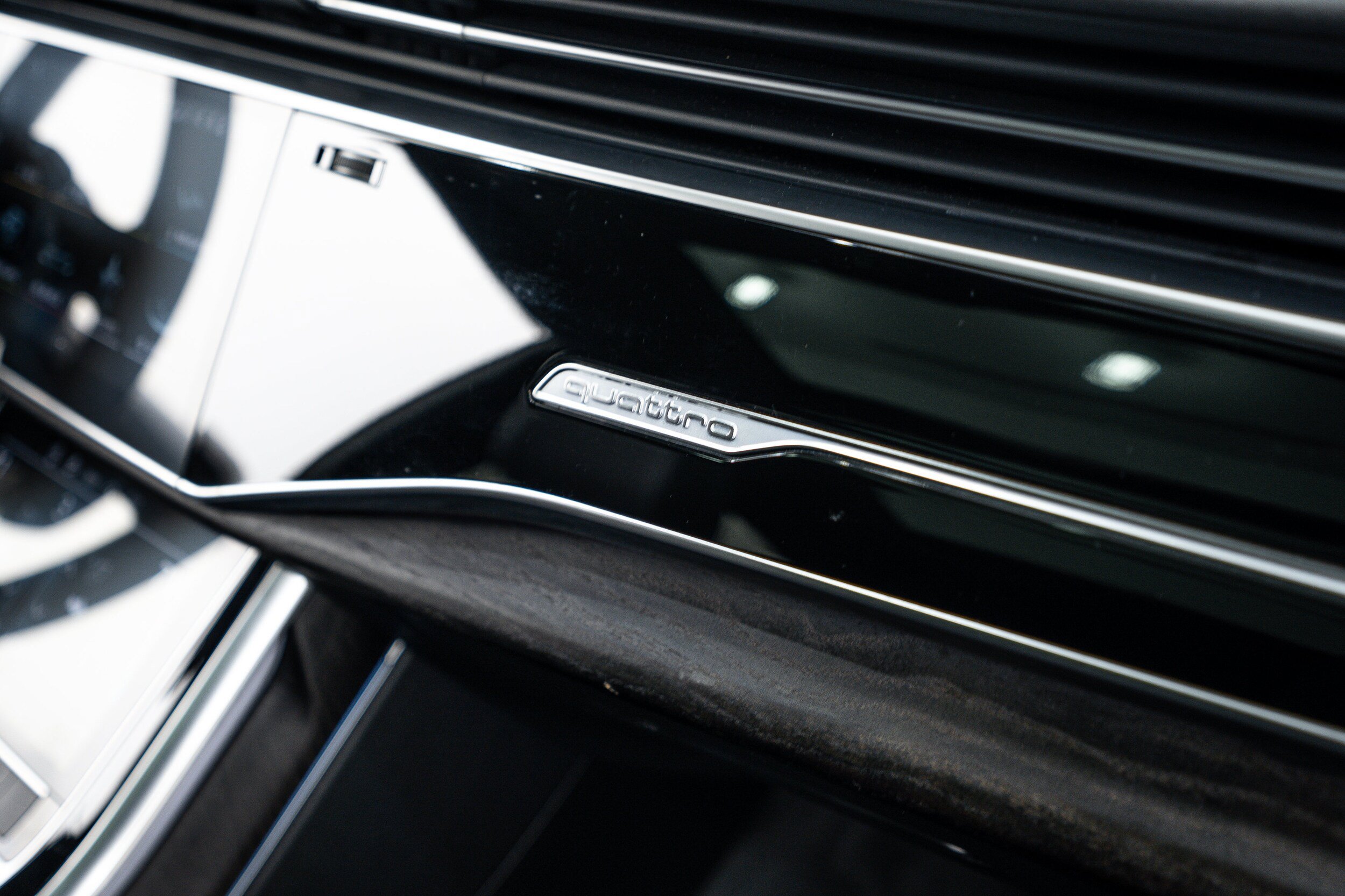 Certified 2022 Audi Q8 Premium Plus AWD/4WD image 9