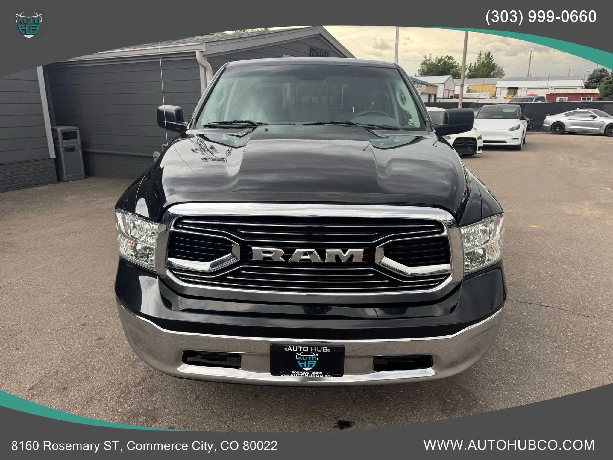Used 2017 RAM 1500 Classic SLT AWD/4WD image 3