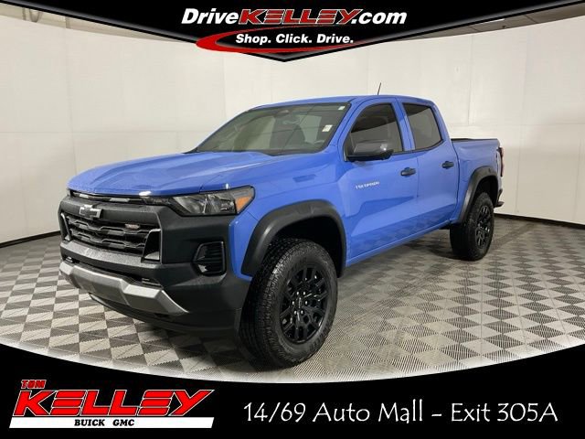Used 2025 Chevrolet Colorado Trail Boss image 1