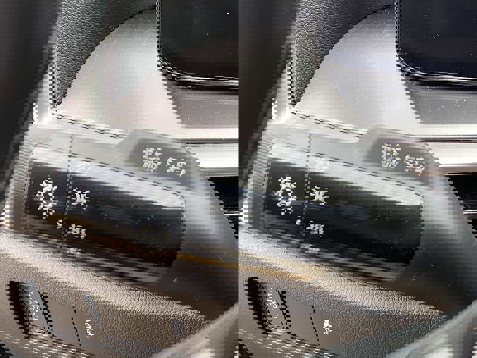 Used 2024 Kia Sorento S image 20