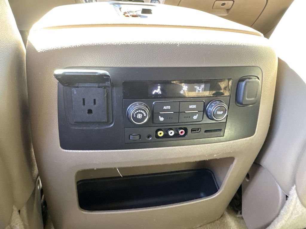 Used 2015 GMC Yukon SLT w/ Open Road Package image 24