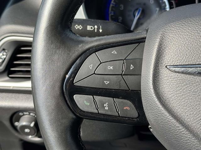 Used 2020 Chrysler Pacifica Touring-L Plus image 12