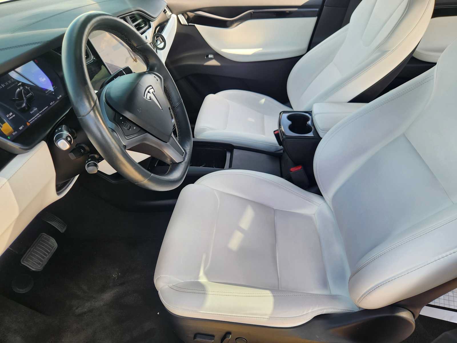 Used 2020 Tesla Model X Long Range AWD/4WD image 4