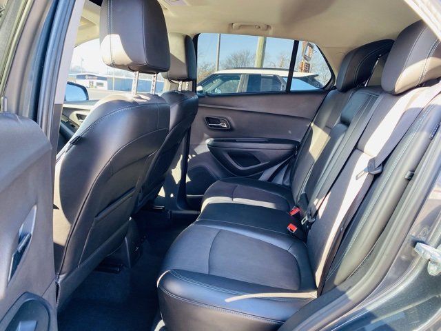 Used 2016 Chevrolet Trax LT w/ LT Sun and Sound Package image 18