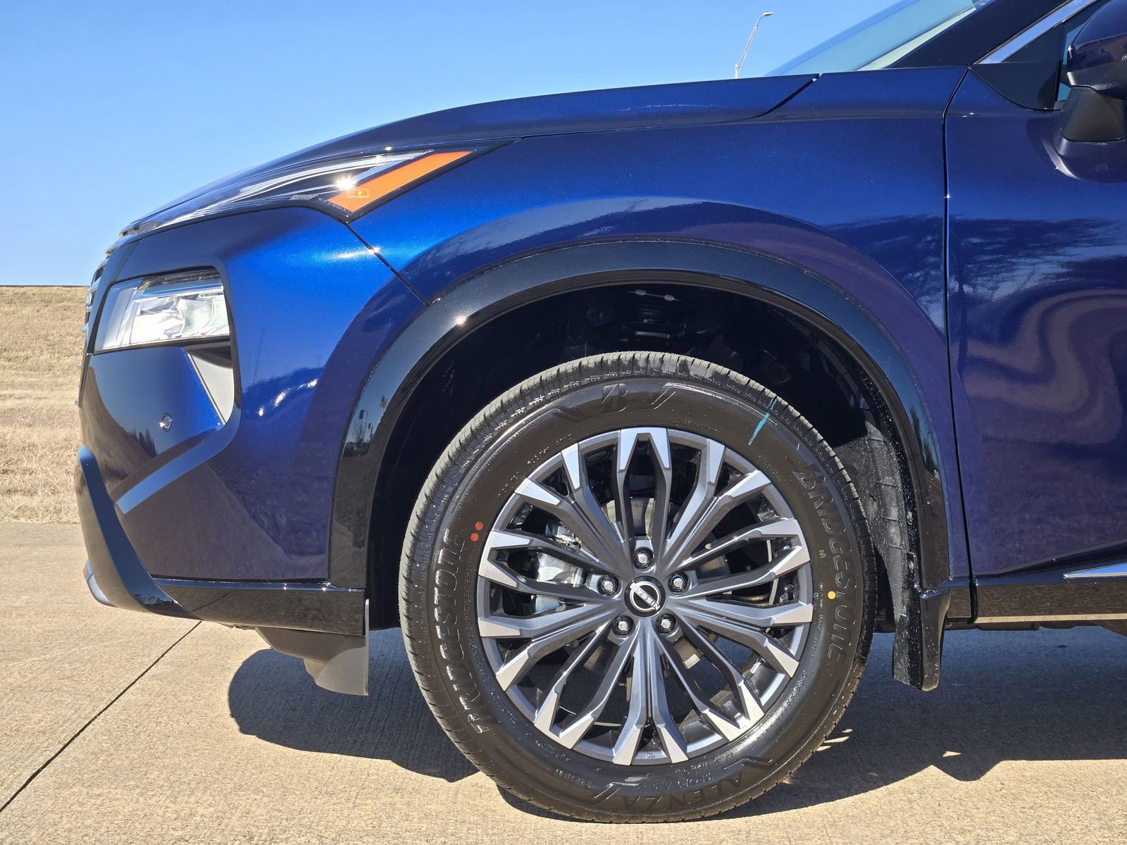 New 2026 Nissan Rogue Platinum image 10