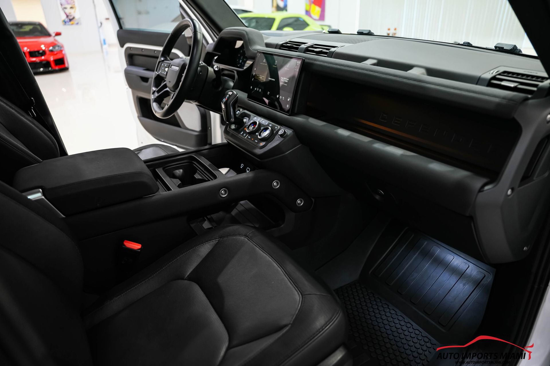 Used 2023 Land Rover Defender 130 X-Dynamic SE image 44