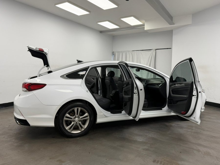Used 2019 Hyundai Sonata Limited w/ Ultimate Package 04 FWD image 26