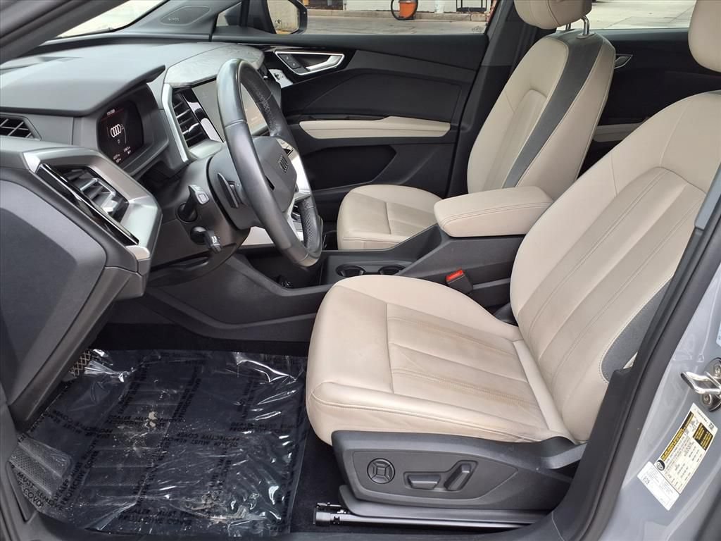 Used 2023 Audi Q4 e-tron Prestige AWD/4WD image 19