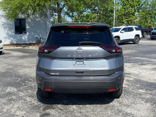Certified 2026 Nissan Rogue SV AWD/4WD image 8