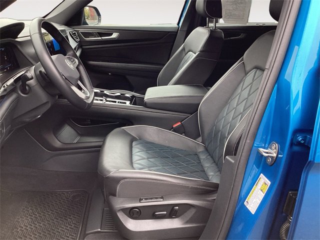 Used 2024 Volkswagen Atlas Cross Sport SEL Premium R-Line image 9