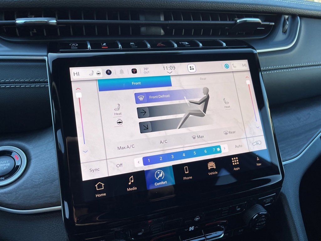 New 2025 Jeep Grand Cherokee L Limited w/ MOPAR Finishing Package image 9