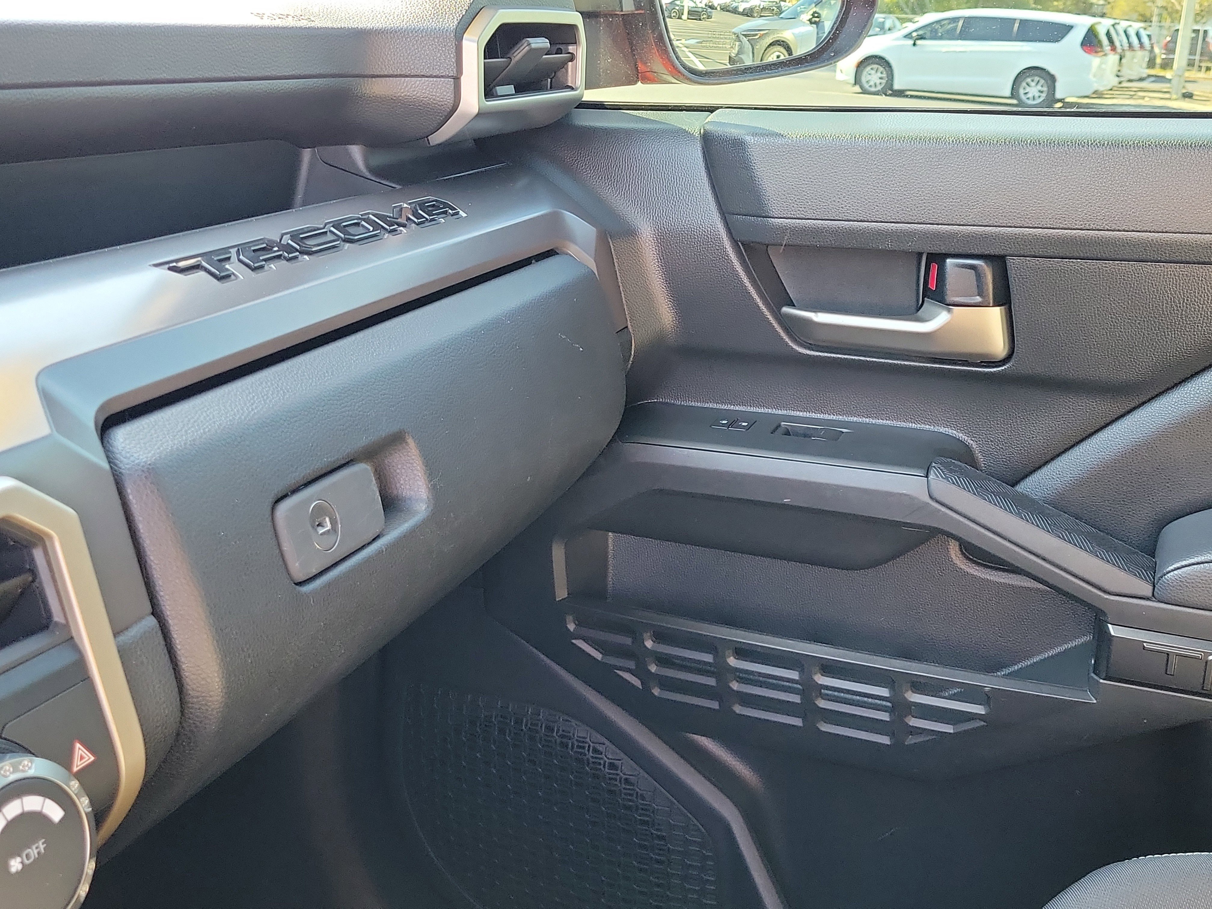 Used 2024 Toyota Tacoma TRD Off-Road image 30