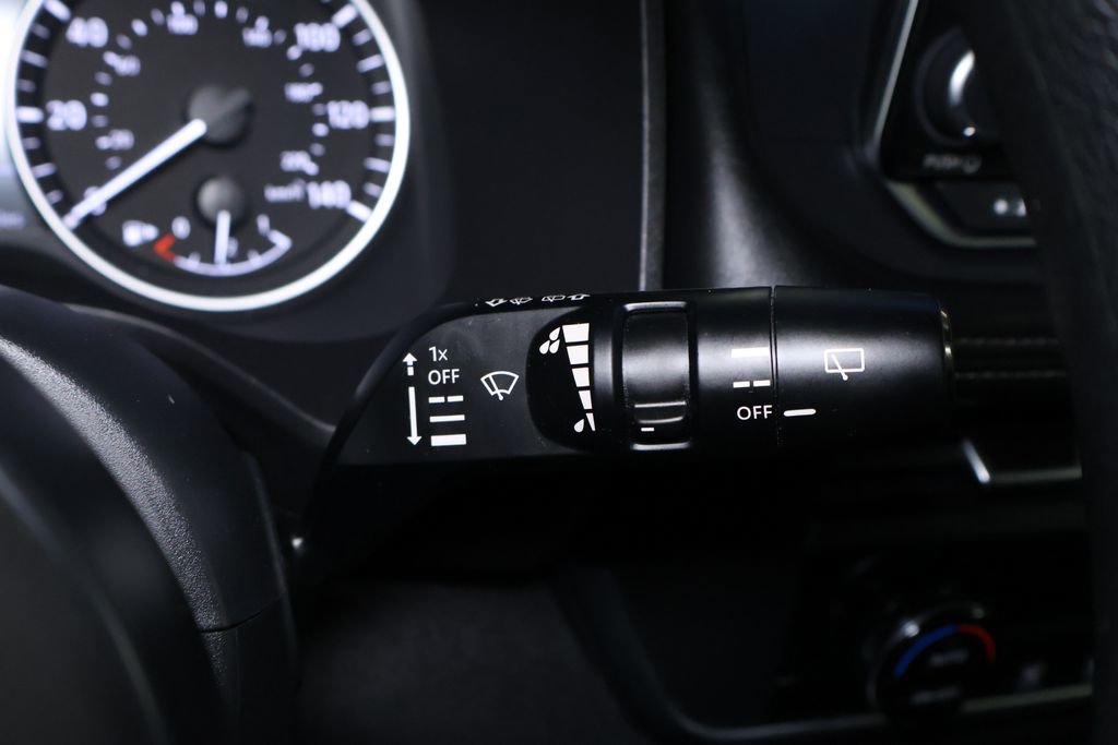 Used 2024 Nissan Rogue SV image 25