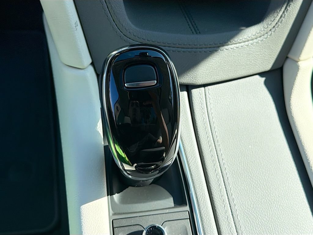 New 2026 Cadillac XT5 Premium Luxury w/ Driver Assist Package FWD image 29
