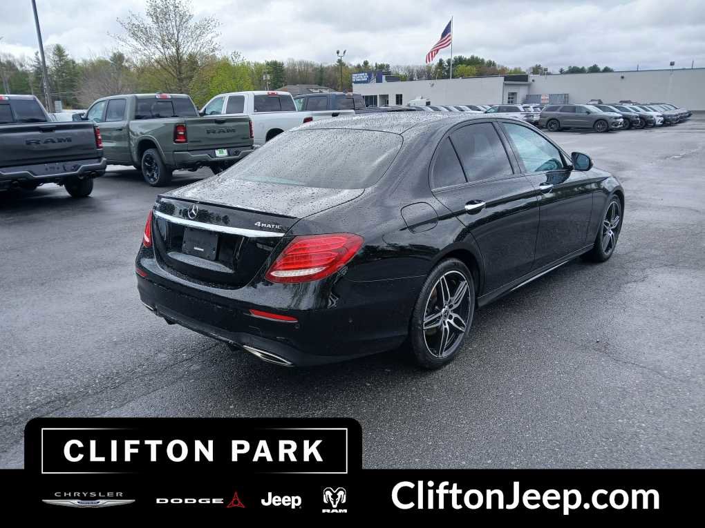 Used 2020 Mercedes-Benz E 350 4MATIC Sedan image 4