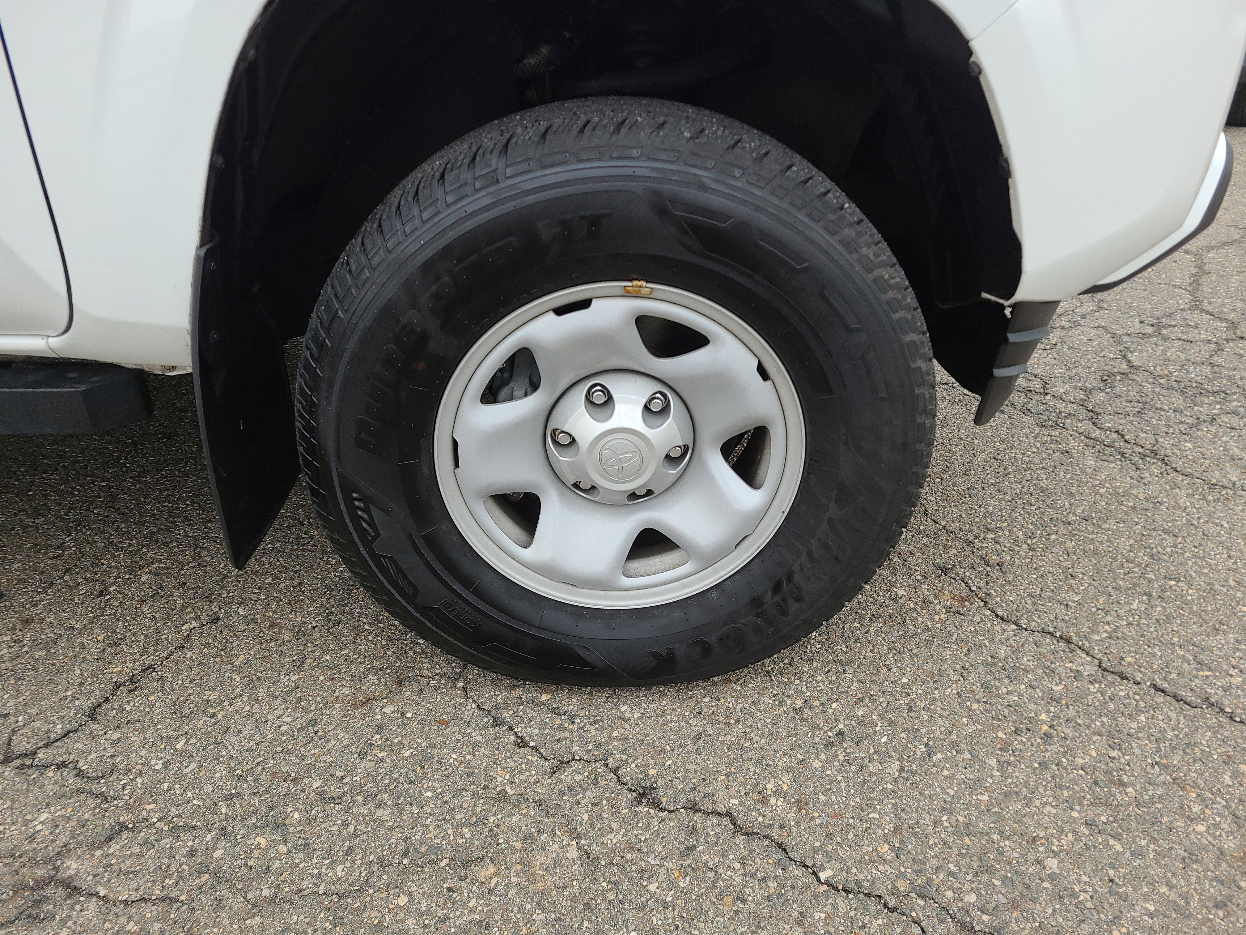 Certified 2023 Toyota Tacoma SR image 12