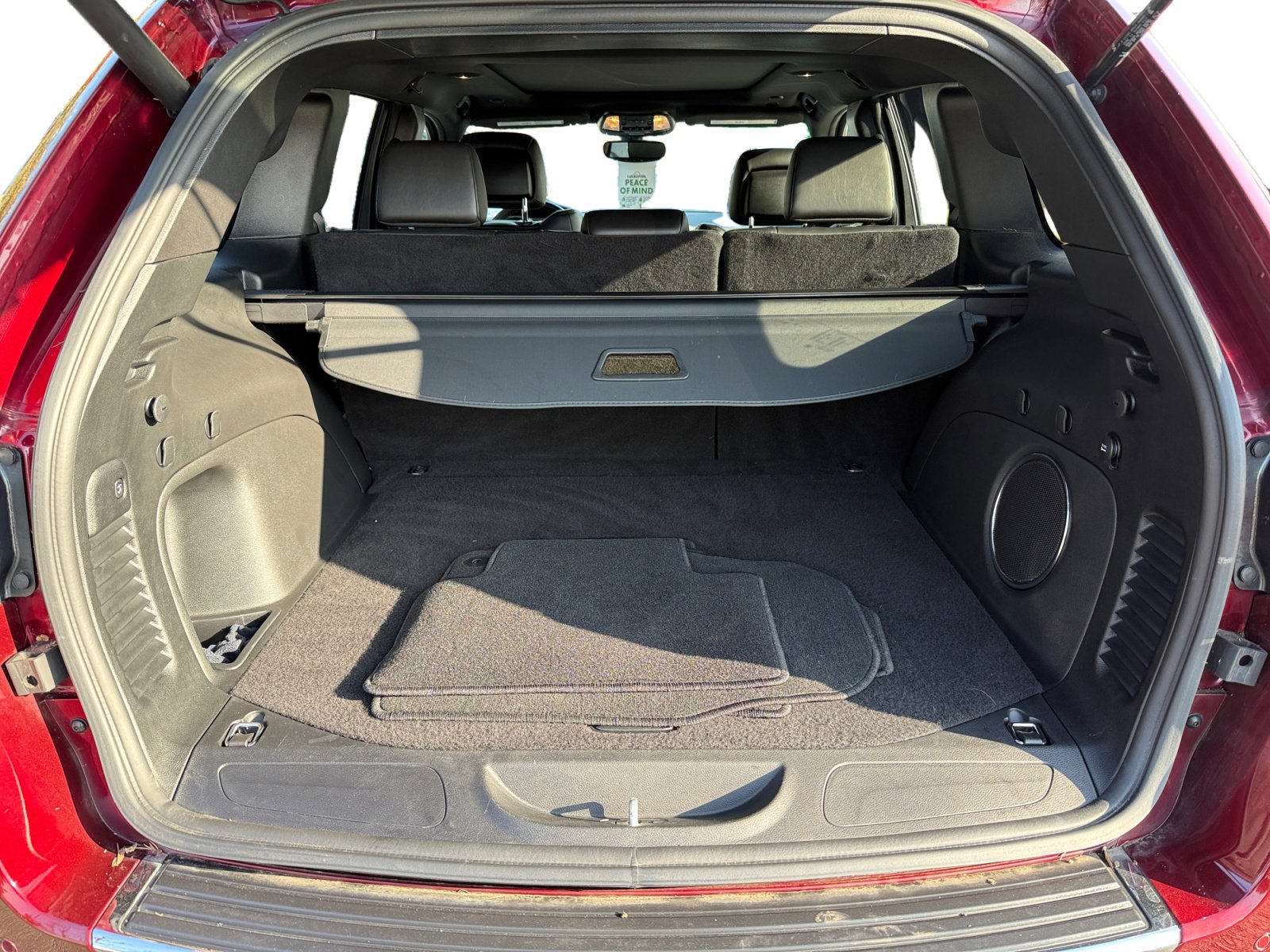 Used 2021 Jeep Grand Cherokee Limited w/ Luxury Group II image 17