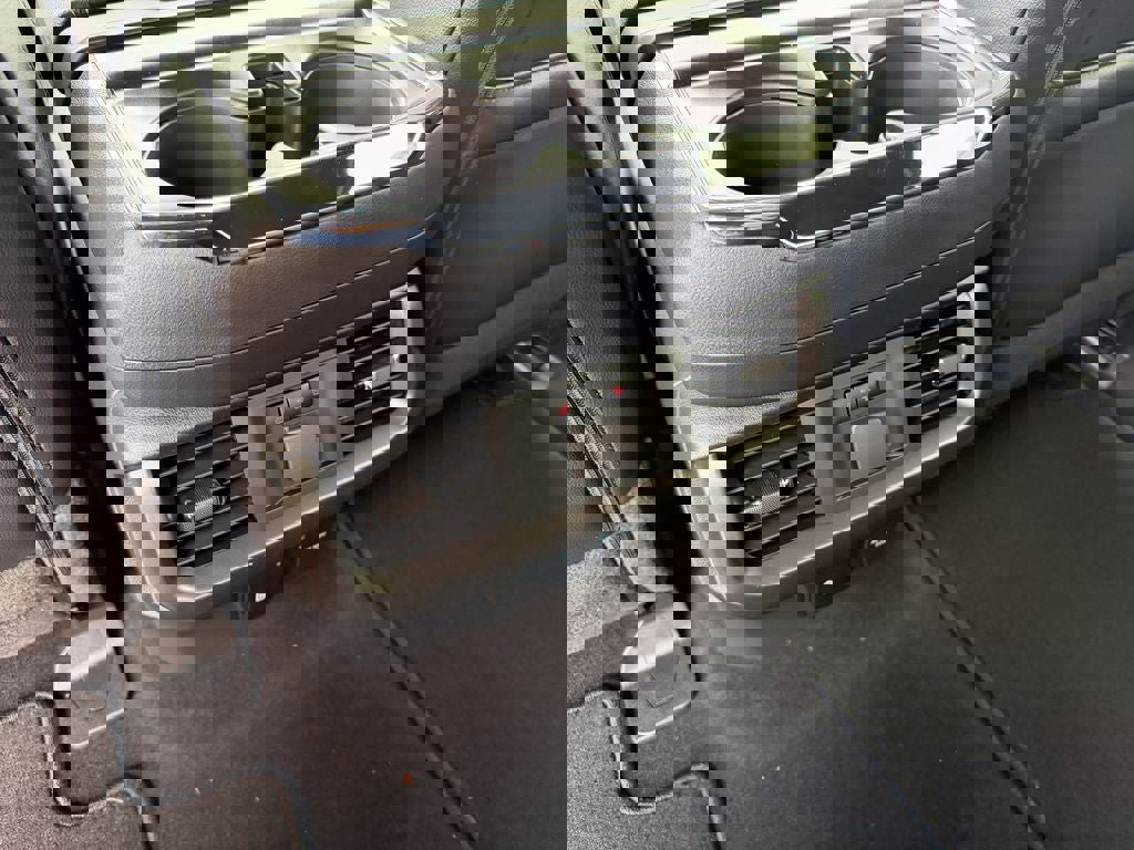 New 2026 Ford F150 Lariat w/ Equipment Group 502A High image 29