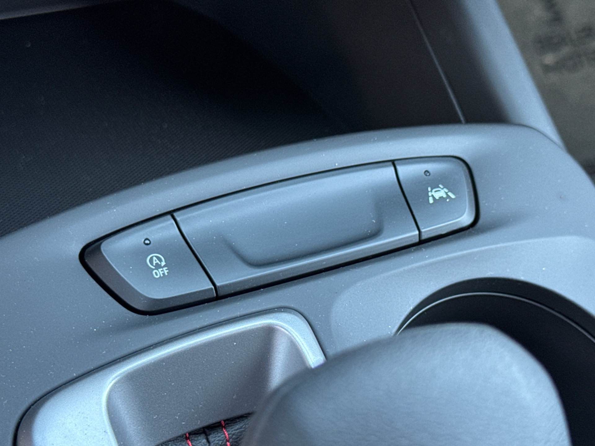 New 2026 Chevrolet Trax RS w/ Sunroof Package FWD image 24